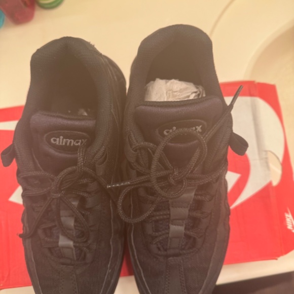 Nike men’s air correlate